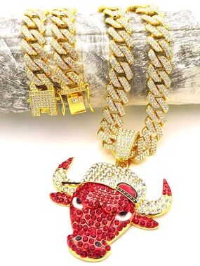 Chicago Bulls Necklace Pendant Miami Cuban Chain Link Basketball Jewelry
